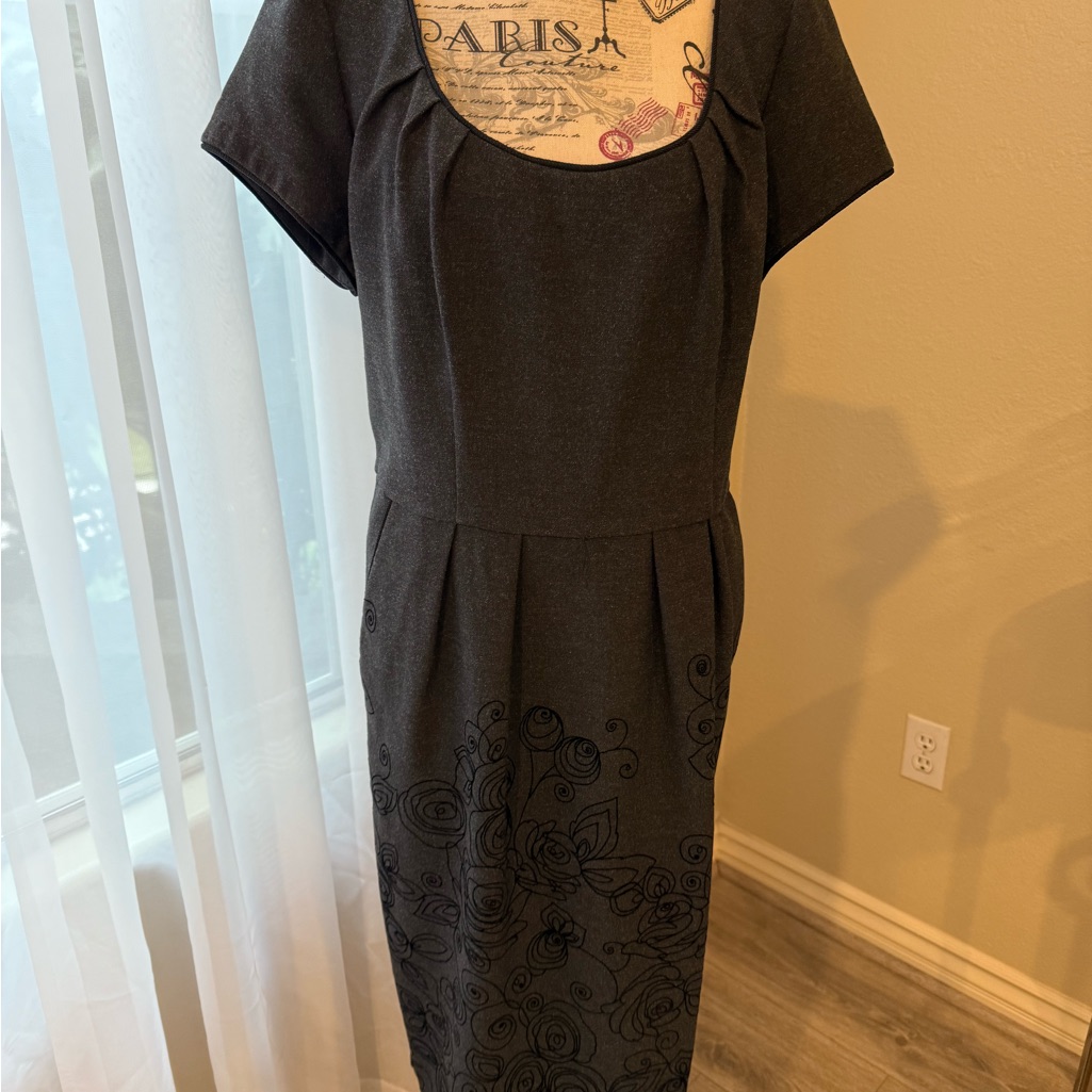 Robbie Bee Black Dress With Floral Design
